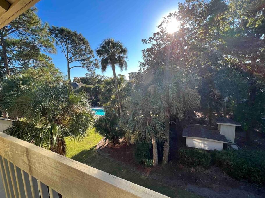 Spacious, Cozy Villa W/Parking In Coligny Villas 힐튼 헤드 아일랜드 외부 사진