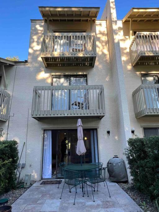 Spacious, Cozy Villa W/Parking In Coligny Villas 힐튼 헤드 아일랜드 외부 사진