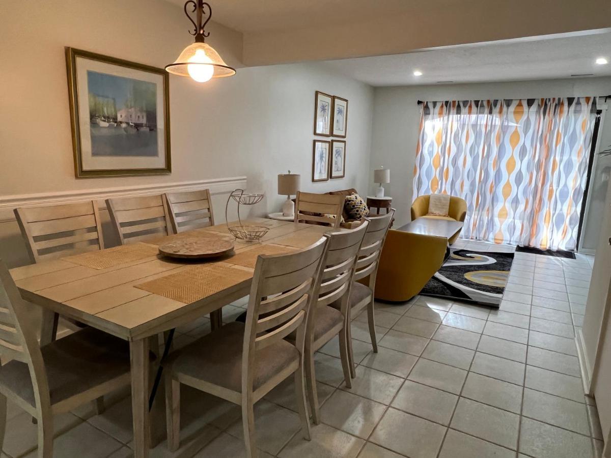 Spacious, Cozy Villa W/Parking In Coligny Villas 힐튼 헤드 아일랜드 외부 사진