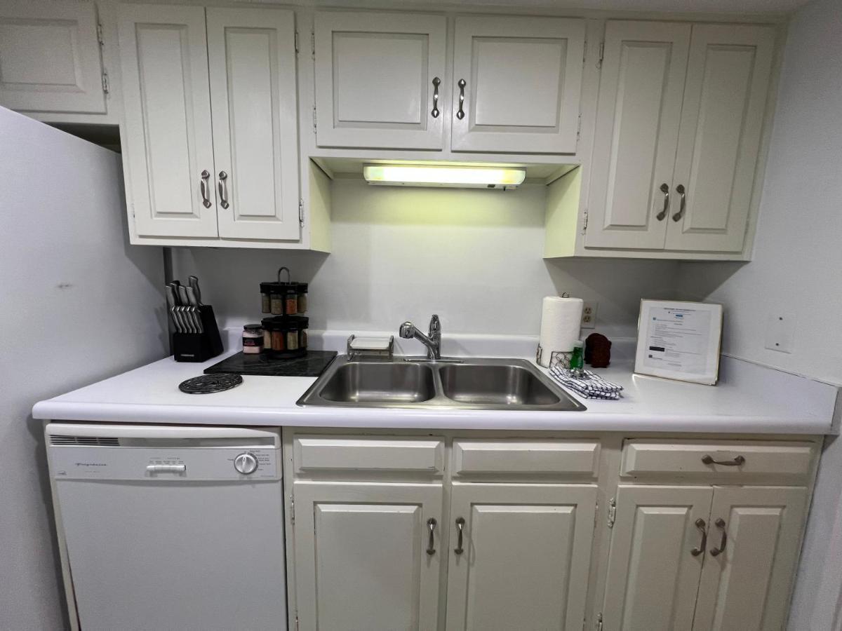 Spacious, Cozy Villa W/Parking In Coligny Villas 힐튼 헤드 아일랜드 외부 사진