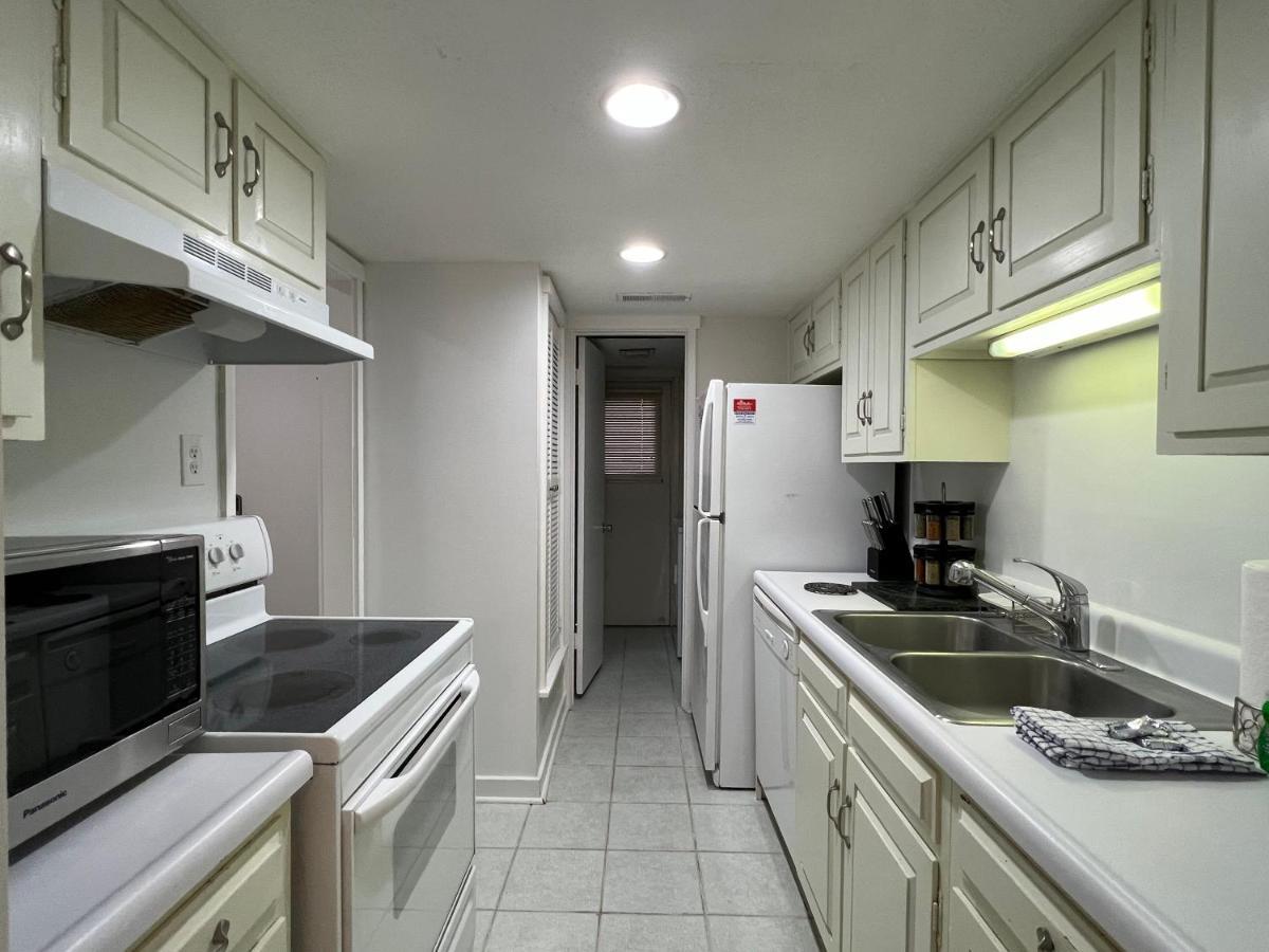 Spacious, Cozy Villa W/Parking In Coligny Villas 힐튼 헤드 아일랜드 외부 사진
