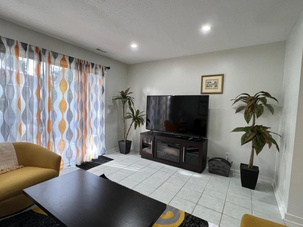 Spacious, Cozy Villa W/Parking In Coligny Villas 힐튼 헤드 아일랜드 외부 사진